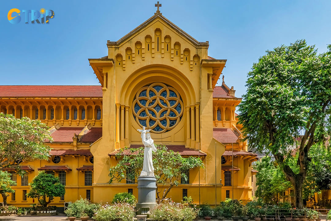Built from 1927 to 1932 by architect Ernest Hebrard, Cua Bac Church in Hanoi reflects Indochine architecture and stands as a resilient witness to history