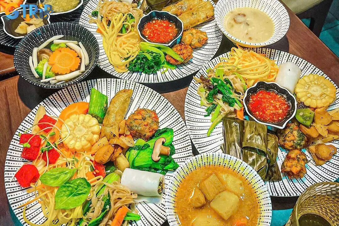 D've serves a cozy, down-to-earth vegetarian buffet in Hai Ba Trung, offering classic Vietnamese dishes in a homely, affordable setting