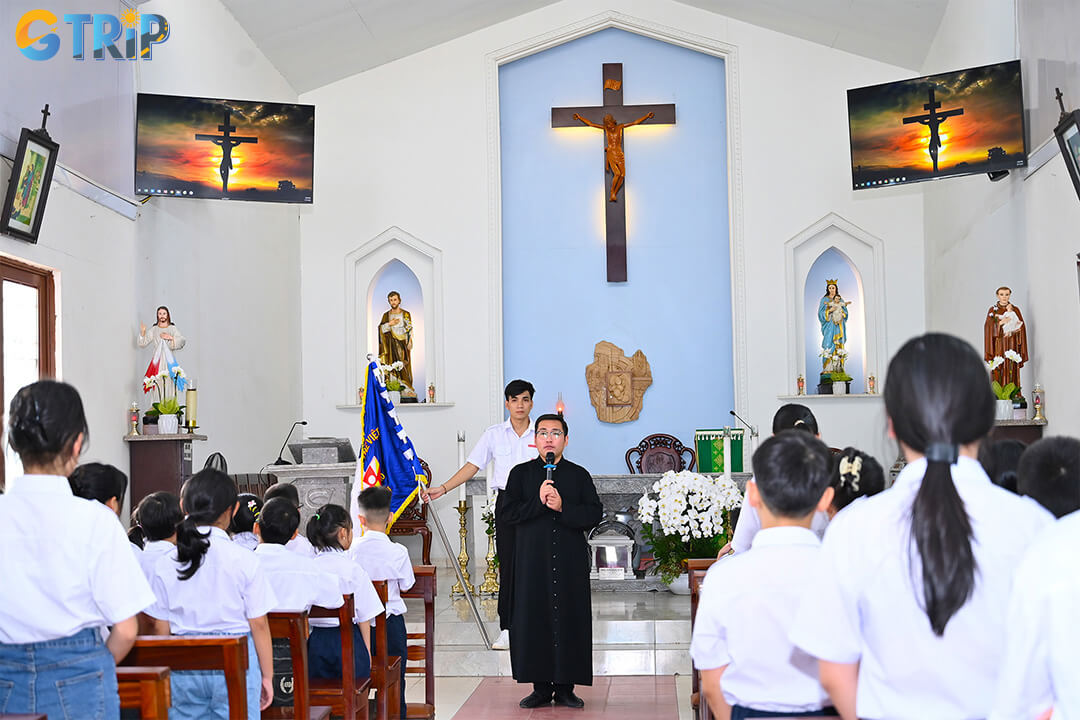 Giang Vo Church serving as both a place of worship and a community hub for Catholic families in Hanoi