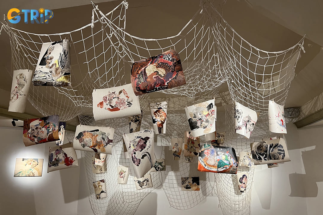 Mo Art Space, hidden beneath Hanoi’s Apricot Hotel, spotlights experimental Vietnamese artists with cutting-edge, multi-sensory exhibitions and avant-garde curation