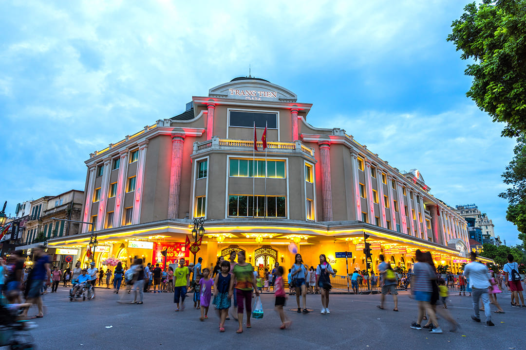 An Insider's Guide to 4 Self-Guided Walking Tours in Hanoi