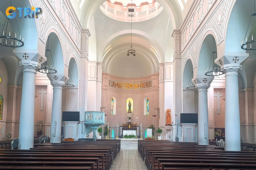 You can find the peaceful moment inside the Cua Bac Church