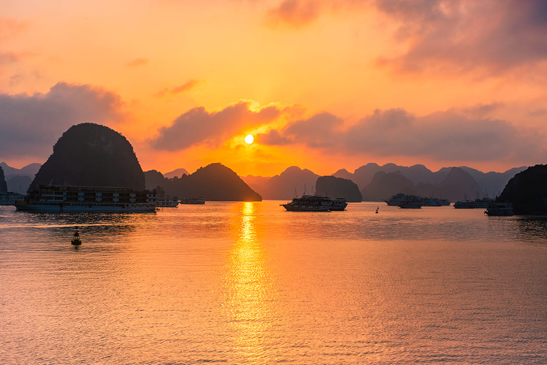 Plan Your 3-Day in Ha Long Bay: Itineraries, Best Time & Travel Guide