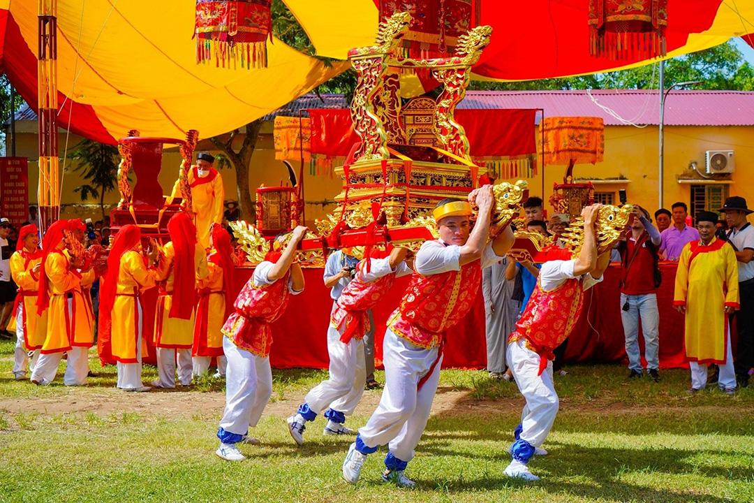 Xa Ma Festival – Hoang Chau Procession 2024