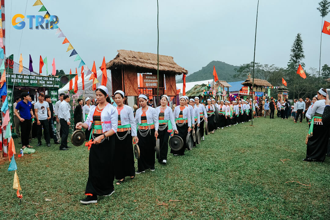 The Muong people and other ethnic groups around Cuc Phuong National Park 