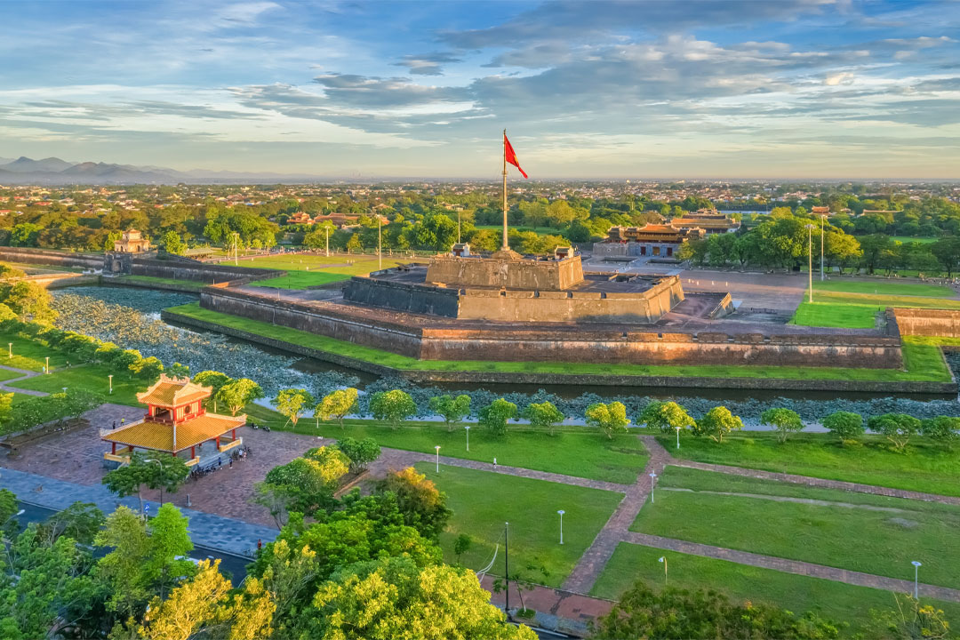 Am Hon Pavilion Ceremony In Hue Province 2025