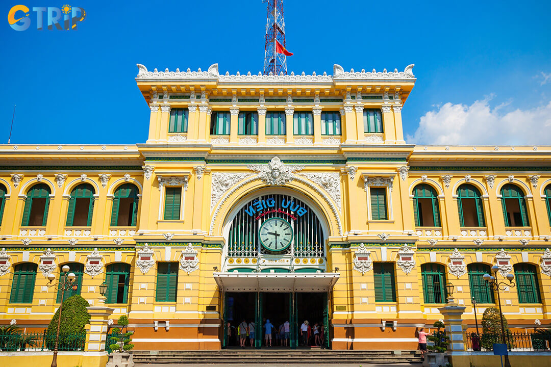 A beautifully preserved French-colonial landmark, the Saigon Central Post Office offers a quick, free, and photogenic step back into 19th-century Saigon