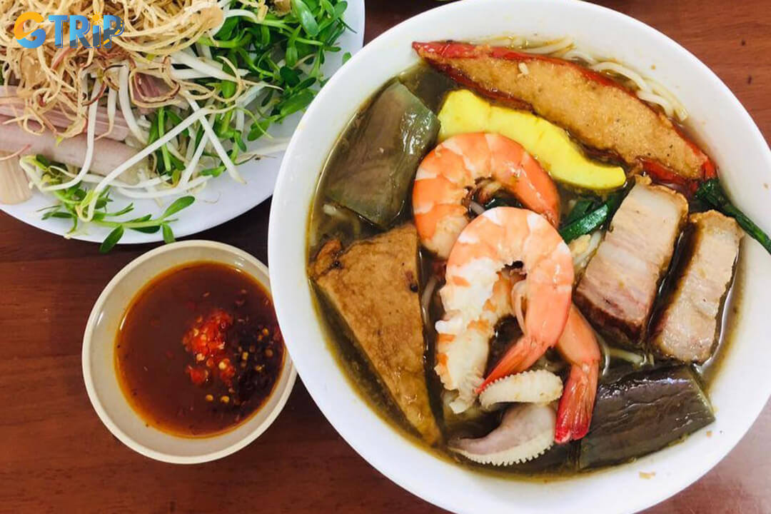 A beloved spot known for its intensely aromatic broth and generous seafood-and-pork toppings that deliver a bold, authentic bun mam experience