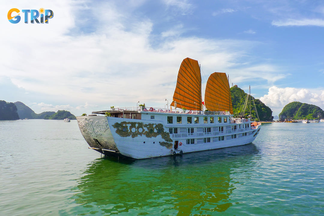 A Ha Long Bay cruise in February is a must-do activity for anyone visiting the bay