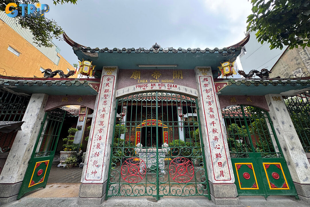 A sacred gem of Cho Lon, Phuoc An Hoi Quan blends stunning Fujian craftsmanship with deep spiritual heritage