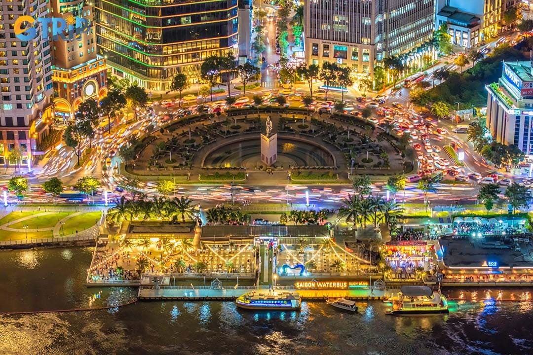 After exploring Ton Duc Thang Museum, you can wander around in Bach Dang Wharf