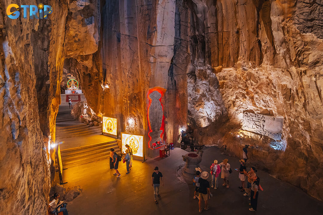 Am Phu Cave was named by King Minh Mang after a mysterious exploration revealed its connection to the sea, later inspiring Buddhist and folkloric symbolism