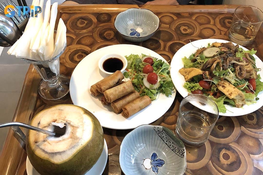 Annen Yoga & Vegetarian Danang focuses on vegetarian versions of Central Vietnamese specialties