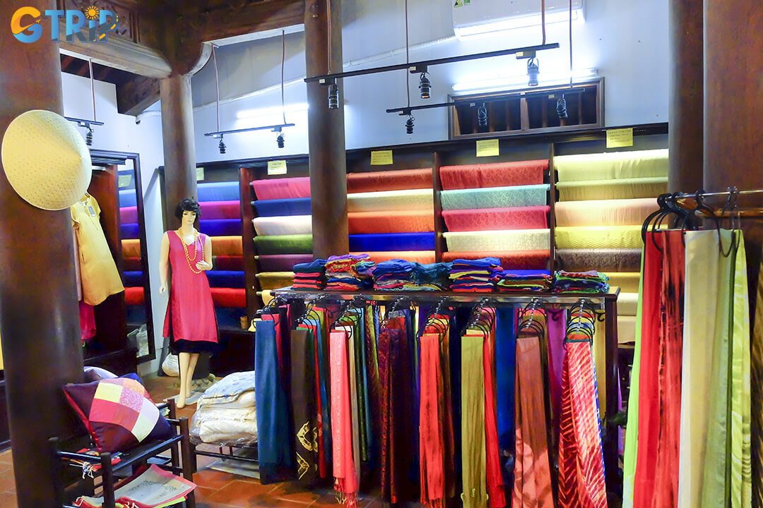 Ao Dai Chu Ba is a beloved boutique offering warm, authentic, and timeless ao dai designs that celebrate traditional Vietnamese craftsmanship at accessible price points