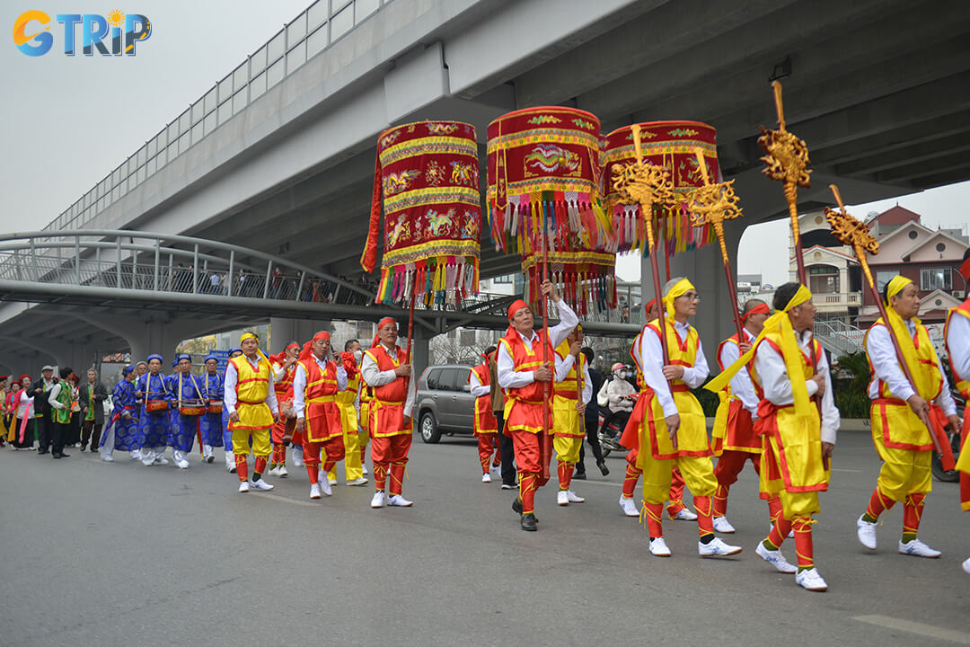 April features Hanoi’s unique temple and pagoda festivals, blending spiritual rituals with vibrant cultural performances in scenic, historic locations across the city