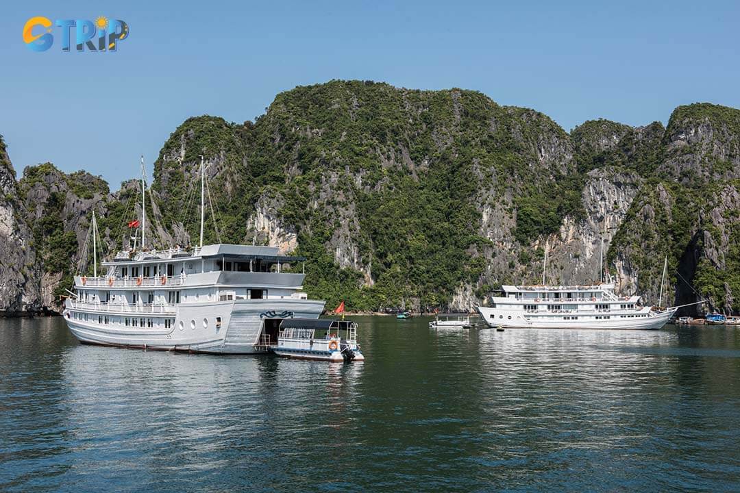 Ba Trai Dao Islet is accessible by private boat or cruise, with a journey time of 4 to 6 hours