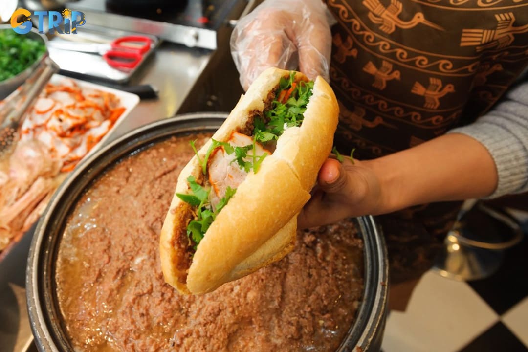 Banh mi Lan Ong is a must-try spot when visiting Vietnam
