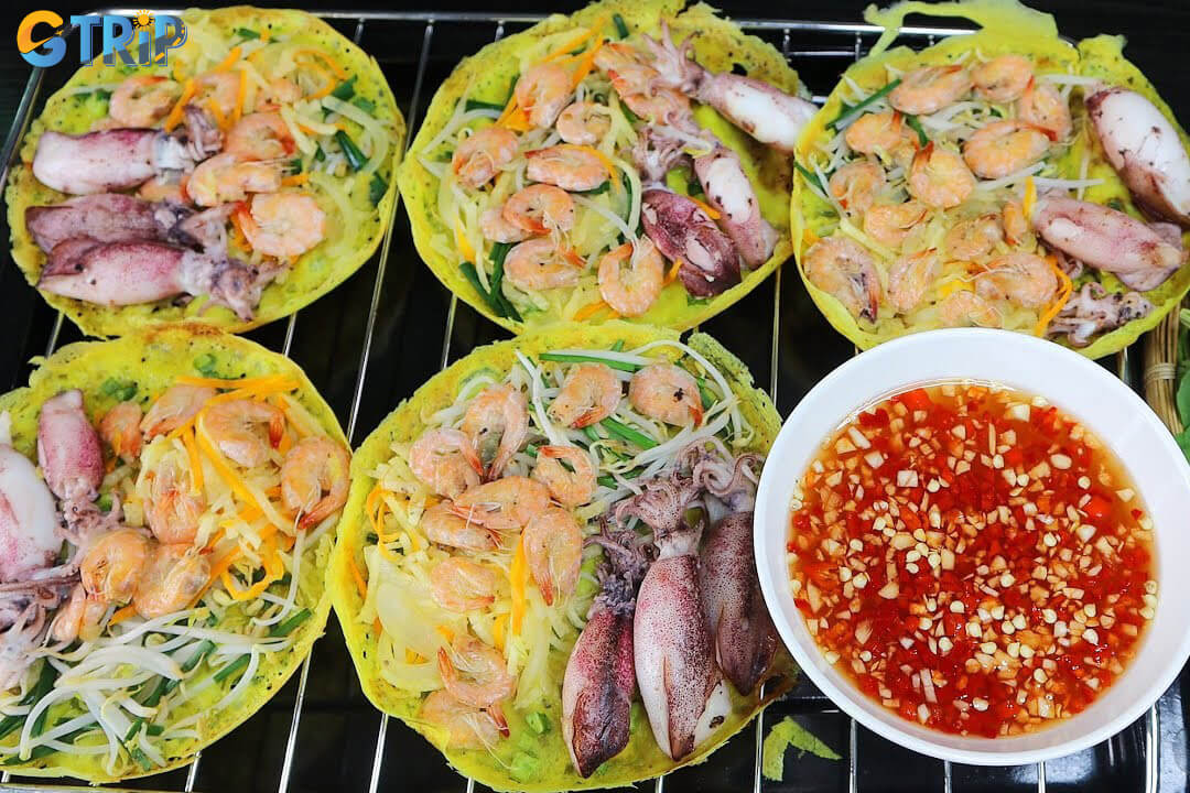Banh Xeo fillings vary by region, ranging from hearty and diverse in the South and Central regions to simple and balanced in the North
