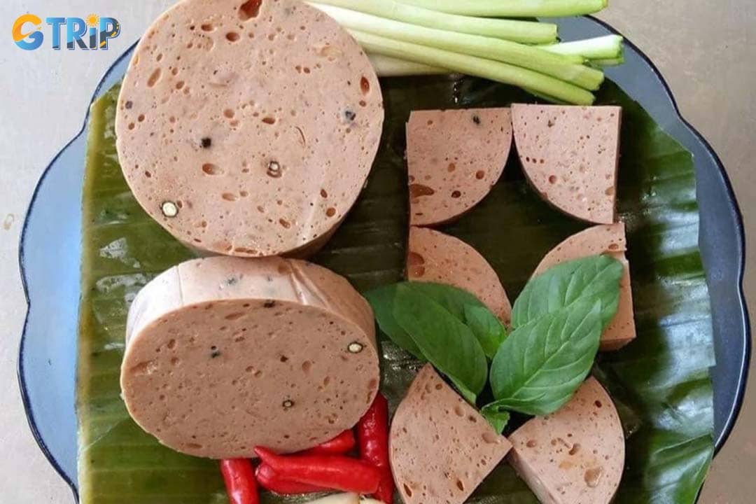Beef bologna and pork bologna are among the most iconic local specialties and a renowned specialty of Da Nang