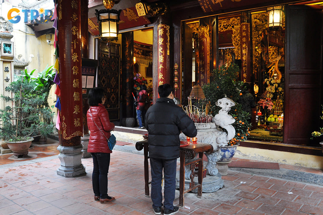 Hoan Kiem Lake spans approximately 12 hectares and serves as a peaceful retreat from the city's bustling streets