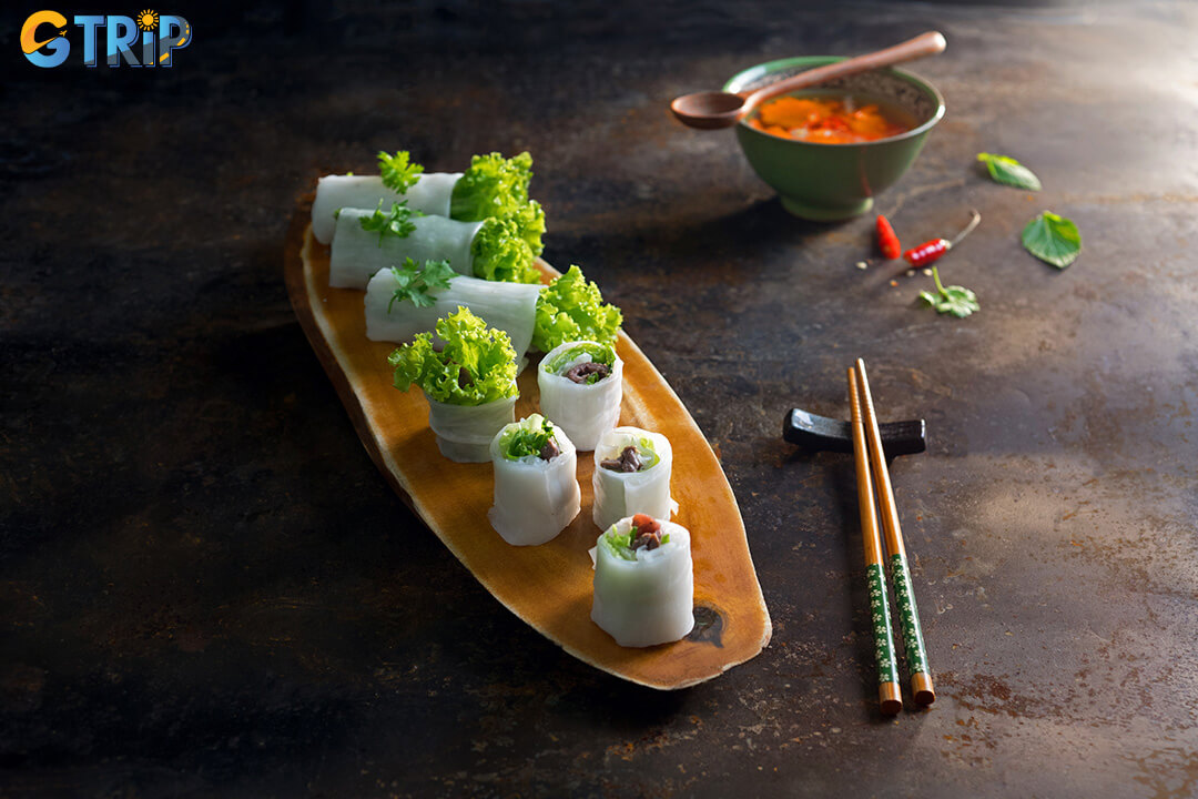 Beyond the classic soup, pho appears in many forms, from fresh rolls and stir-fried noodles to mixed, vegetarian, and dry variations