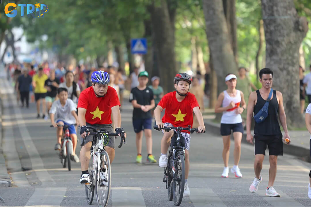 Bike rentals in Ho Chi Minh City are affordable and convenient, offering everything from public bike-sharing to high-quality bikes for long-distance cycling
