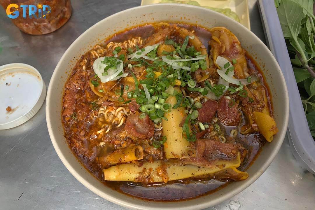 Bo Kho Quan Ba Ba is a dependable District 1 eatery serving comforting Vietnamese beef stew with tender beef and a well-balanced, savory broth