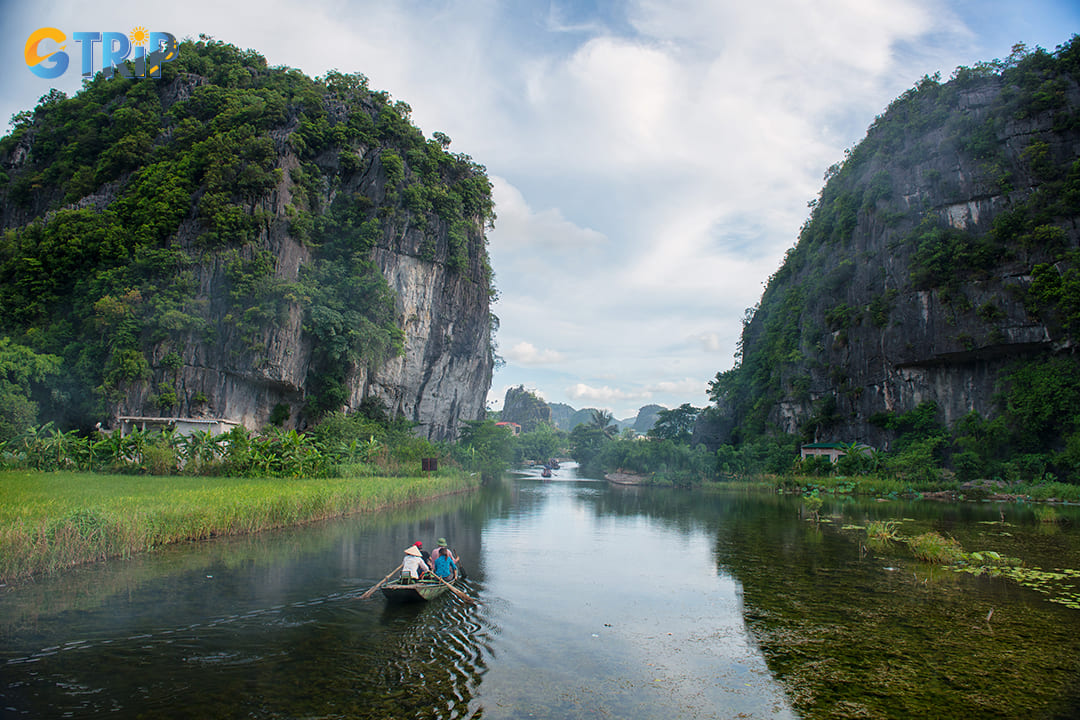 Boat rides provide excellent opportunities for capturing the essence of this region