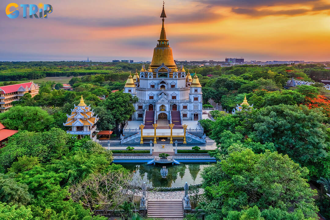 Buu Long Pagoda is celebrated for its breathtaking design named by National Geographic in 2019 as one of the world’s ten most beautiful Buddhist structures