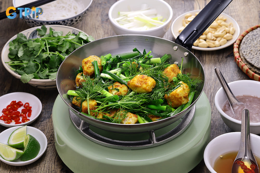 Cha ca La Vong is one of Hanoi's most iconic and historical dishes, dating back over 130 years
