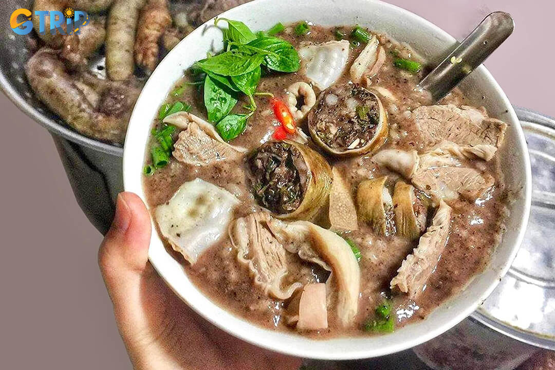 Chao long is a comforting Saigon breakfast of nutty rice porridge with pork offal, blood sausage, and fresh herbs, hearty and nourishing