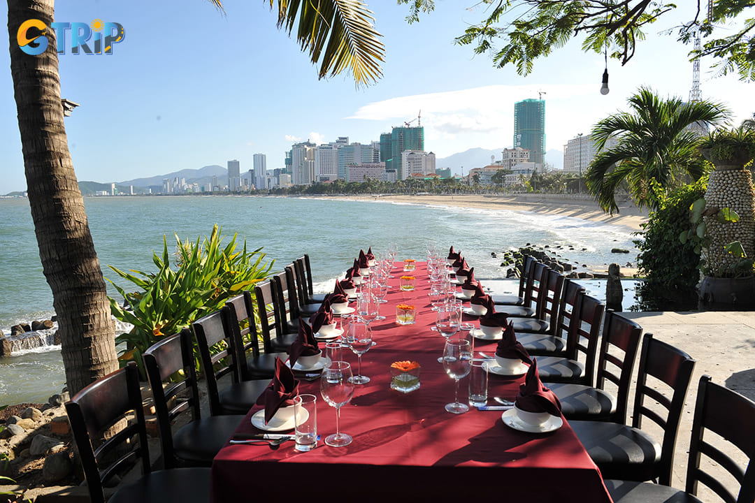 Company retreat destinations in Vietnam like Nha Trang offer luxurious incentive travel programs