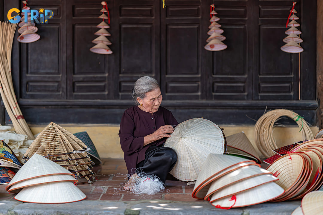 Creating a Non La is a meticulous process that requires patience, skill, and an intimate knowledge of natural materials