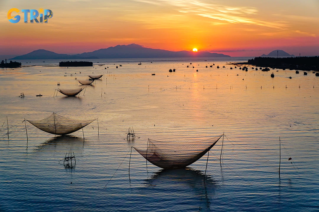 Cua Dai provides a tranquil escape where you can unwind and enjoy the coastal atmosphere