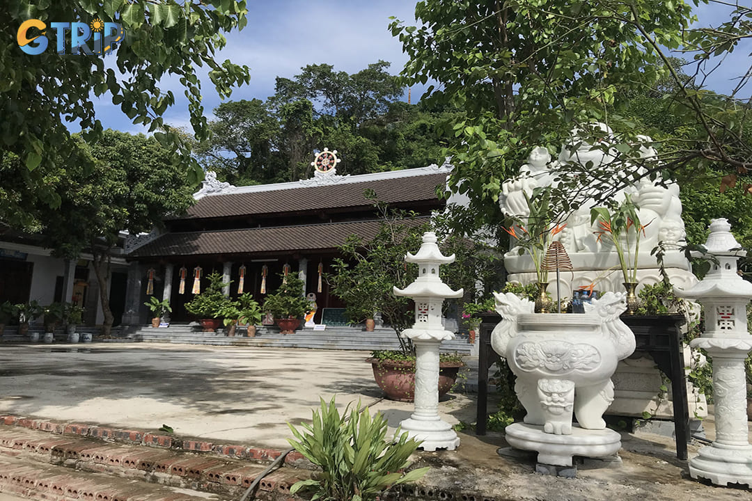 Cultural significance of Non Nuoc Pagoda