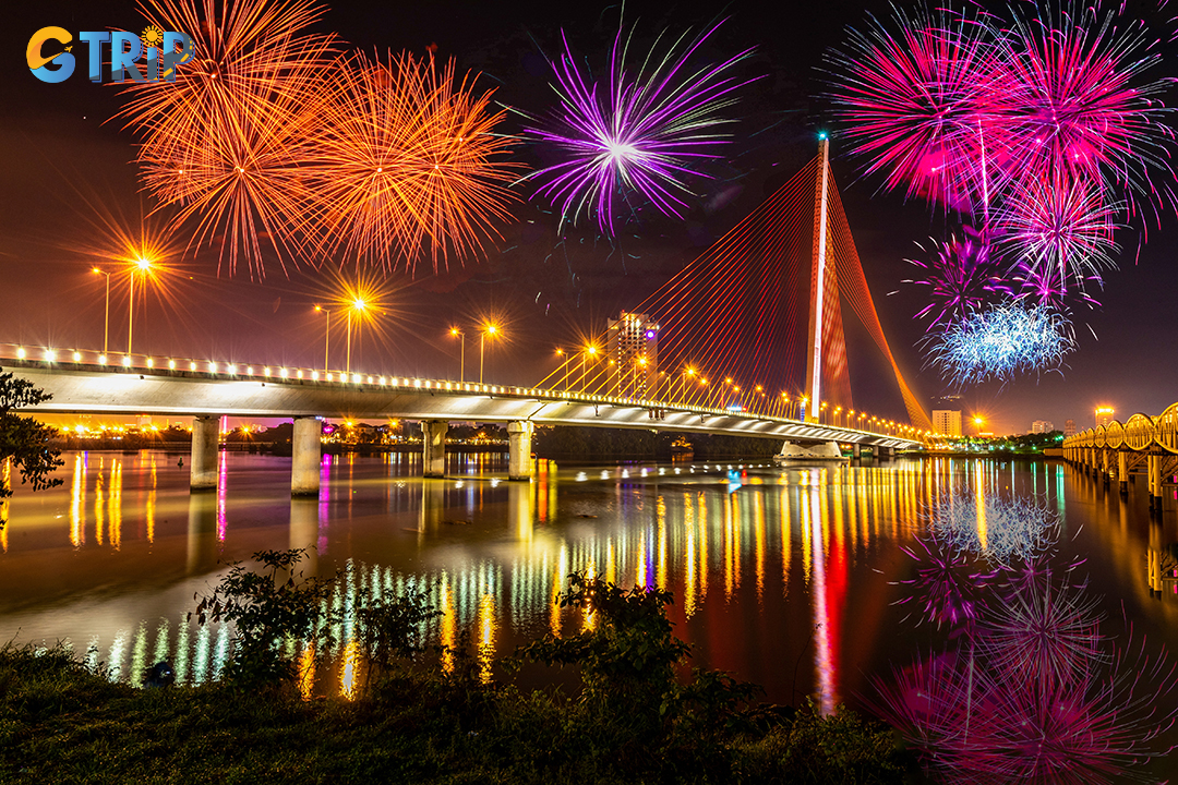DIFF 2026 brings together top fireworks teams from around the world for dazzling night shows along Da Nang’s Han River
