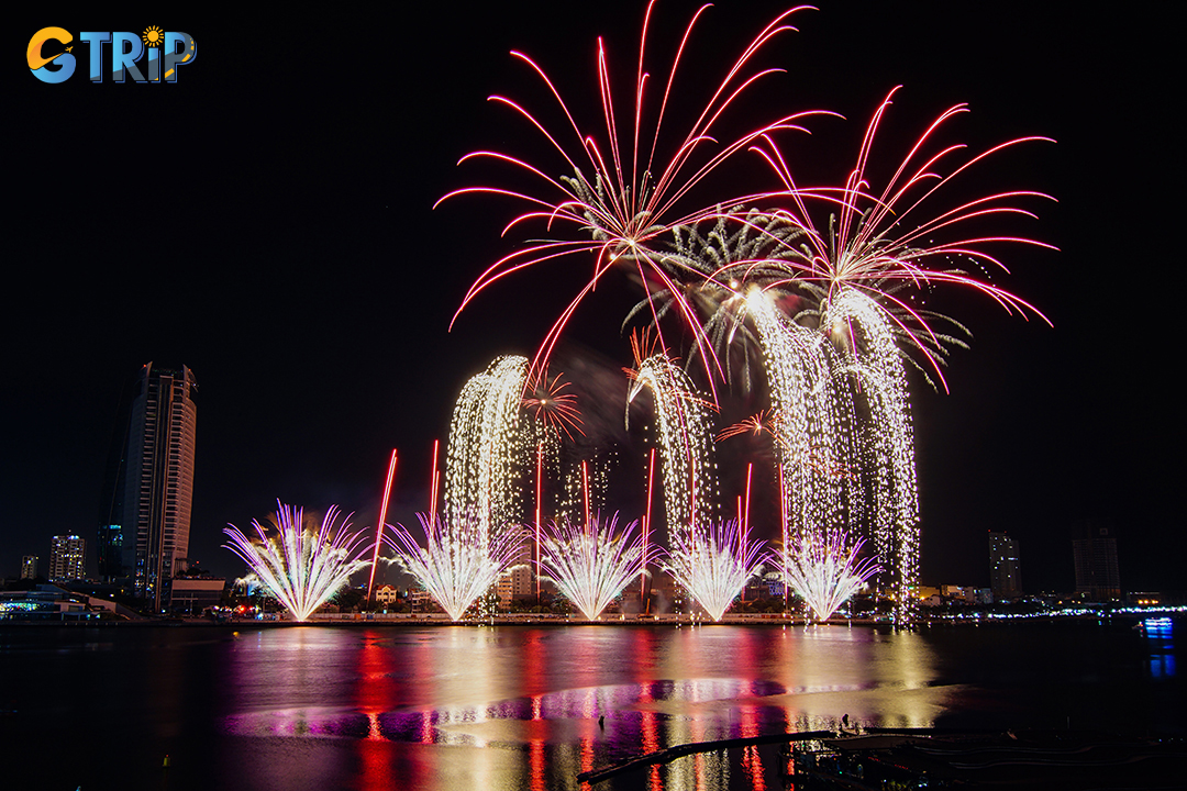 The best night to watch DIFF 2026 fireworks depends on your travel dates, budget, and whether you prefer the opening show or the final showdown