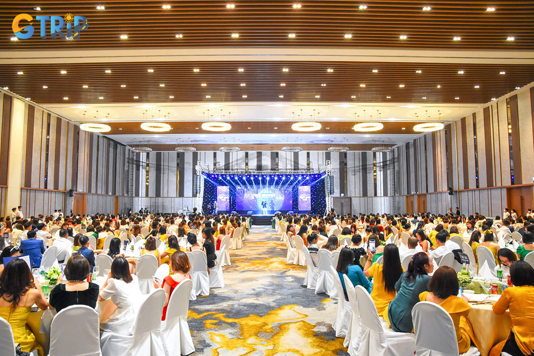 Danang gala dinner venues offer a sophisticated setting for corporate networking events