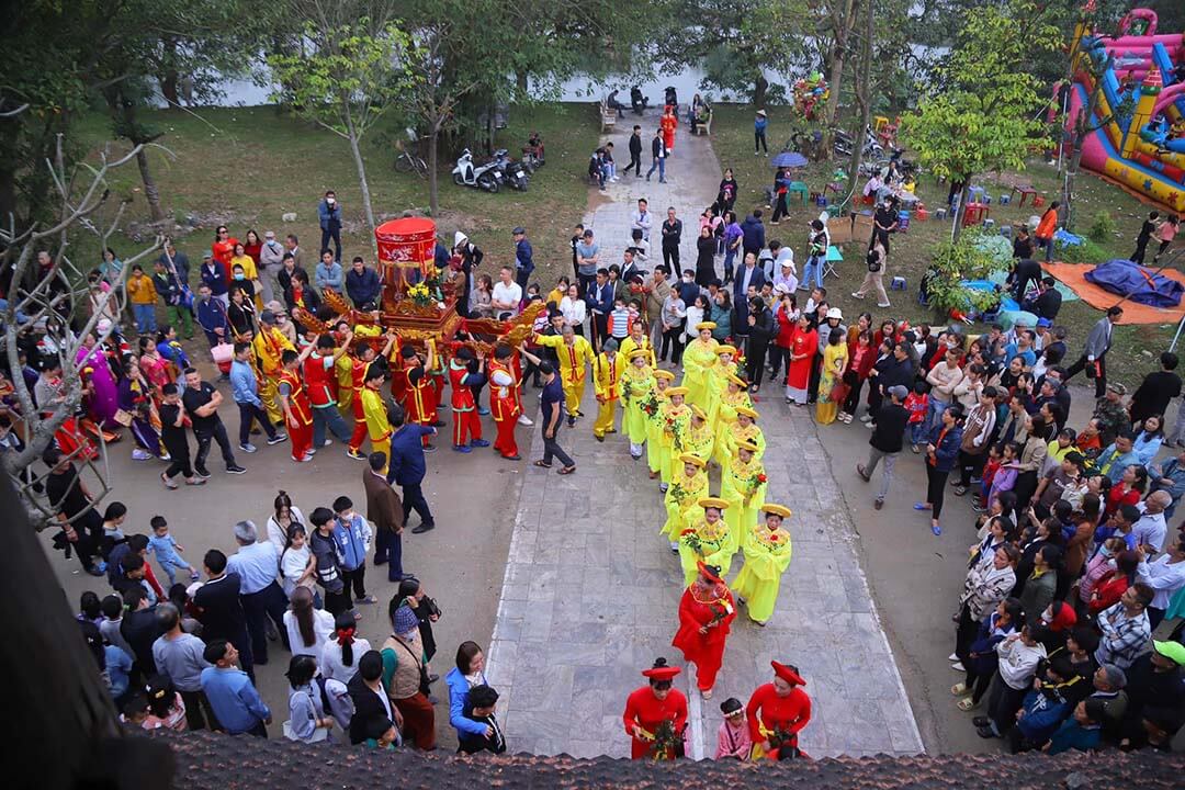 Chua Dau Pagoda Festival in Hanoi 2026