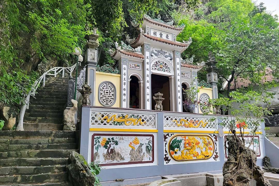 Dich Long Pagoda: Location, History, And Things To Do