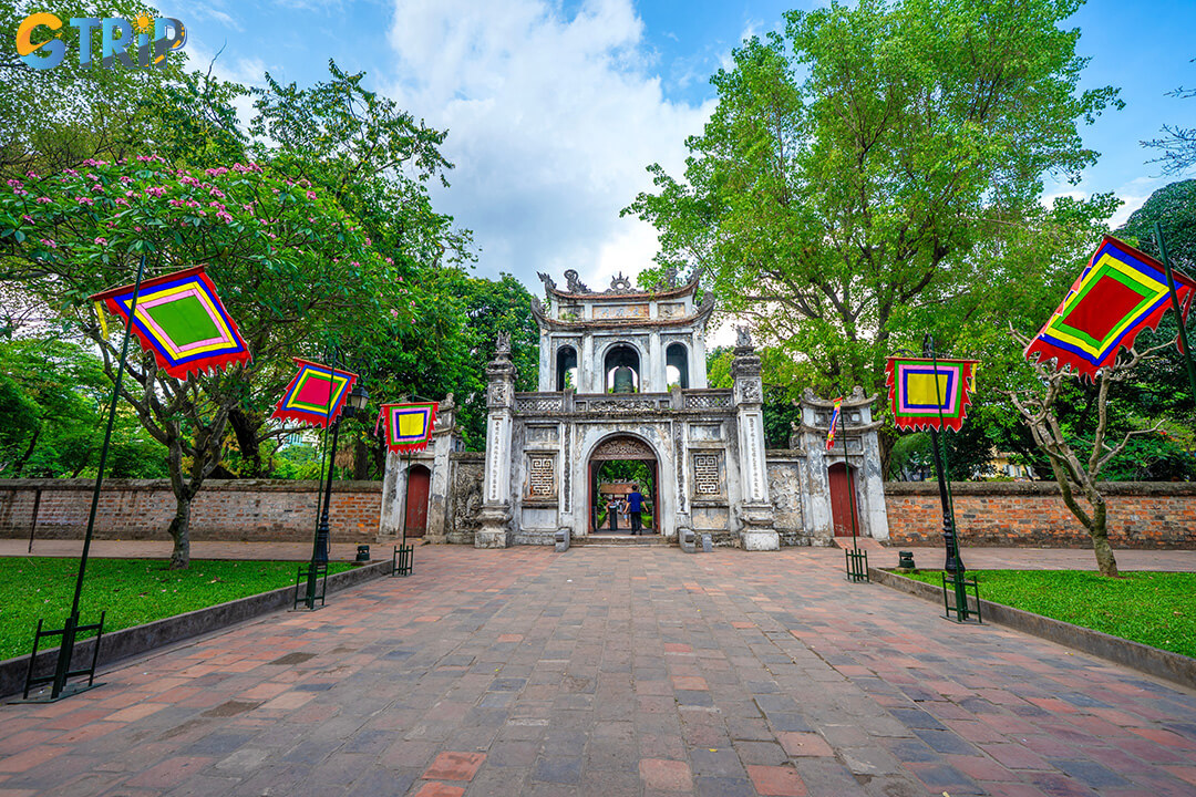 Discover Vietnam’s scholarly past at the Temple of Literature, then unwind amid nature at the nearby Hanoi Botanical Gardens