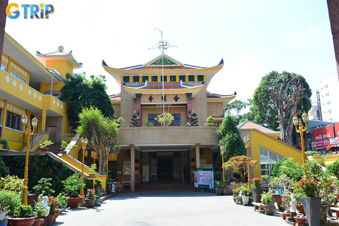 Dominated by its 32-meter, seven-tier bell tower, Xa Loi Buddhist Temple impresses with its harmonious design, tranquil courtyard, and symbols of peace
