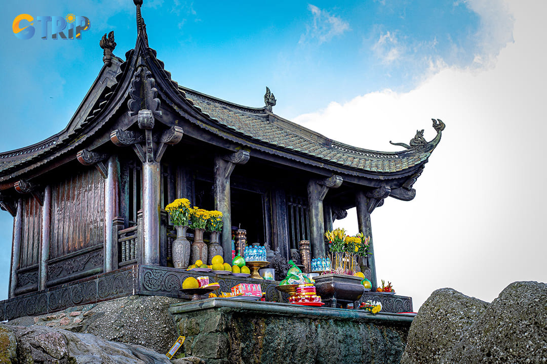 Dong Pagoda traces its origins to the Le Dynasty