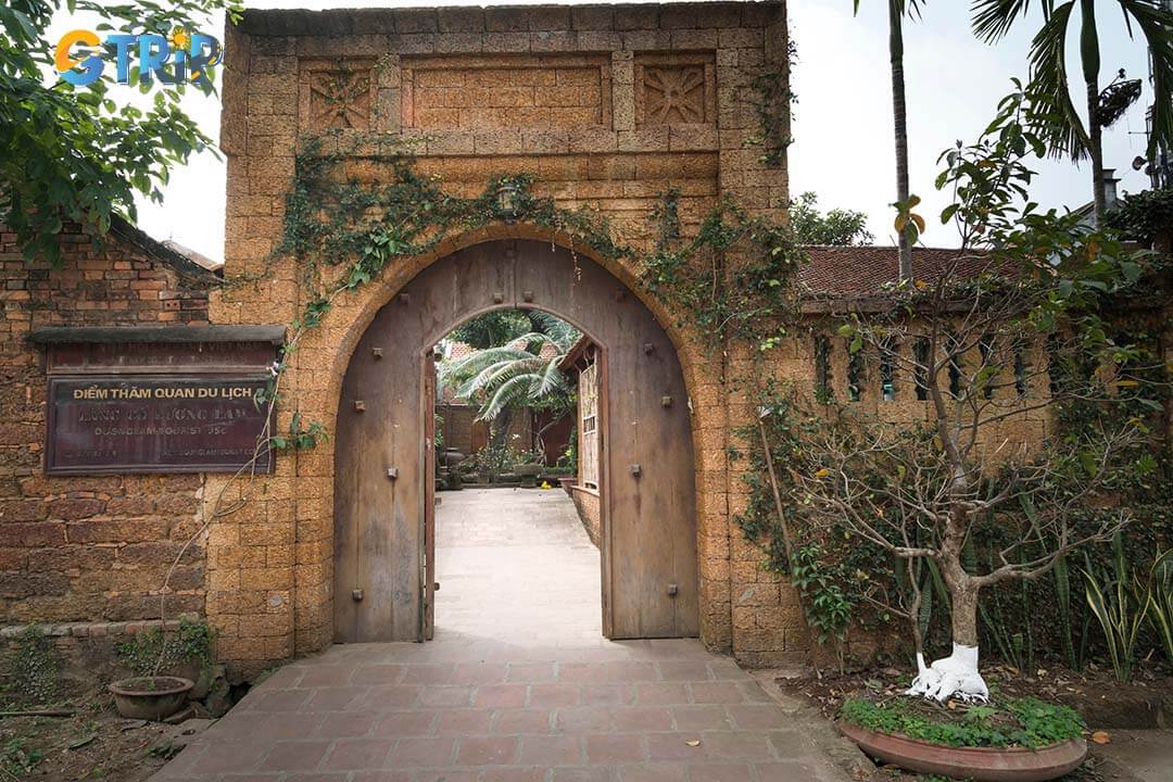 Duong Lam Ancient Village is a 1,200-year-old living heritage site, famed for its ancient laterite houses, royal history, and enduring traditions of rural Vietnamese life