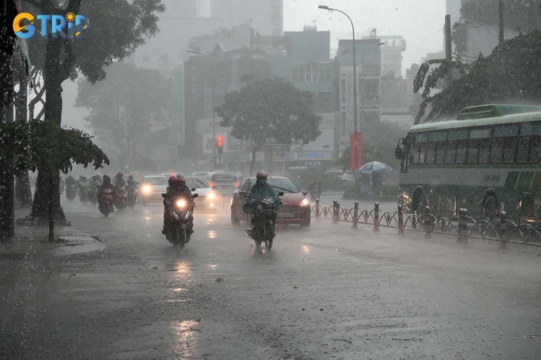 During Saigon’s rainy season, you can explore many attractions and enjoy the indoor activities