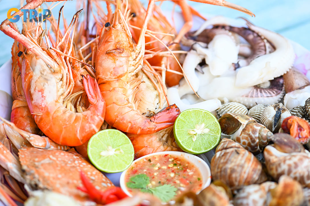 Enjoy fresh and delicious seafood