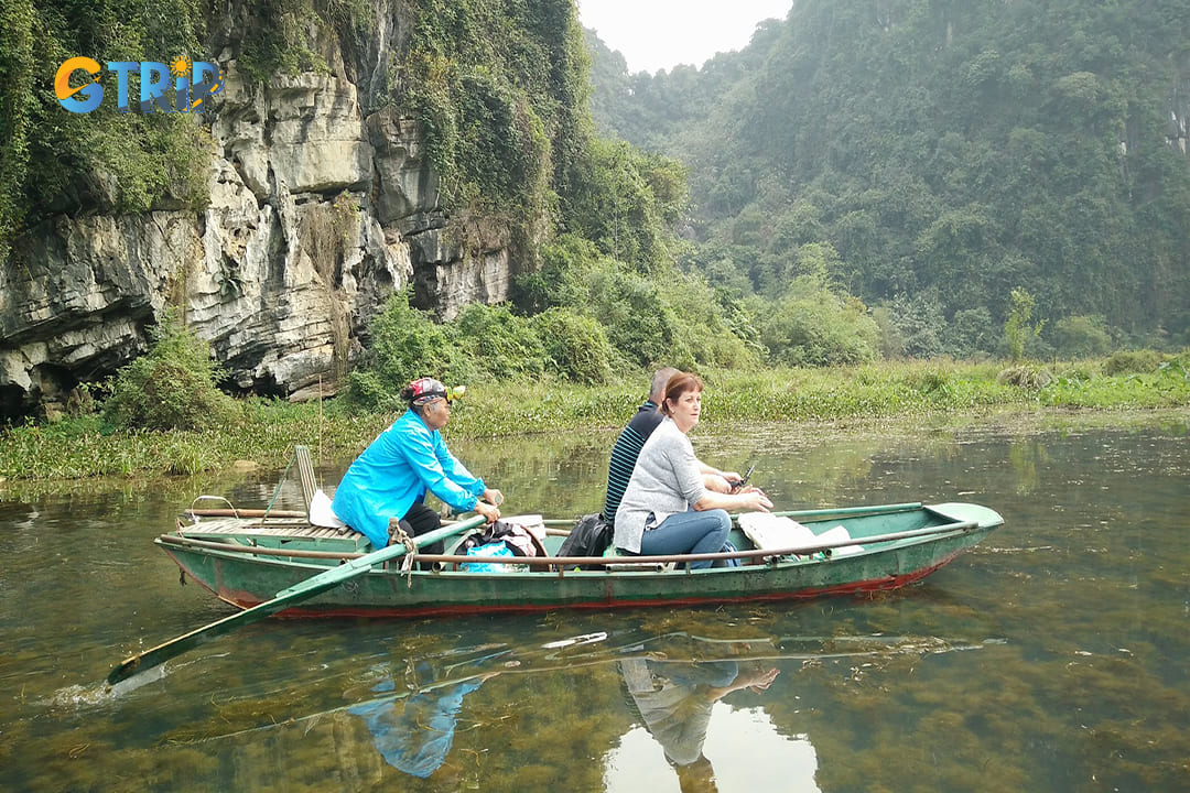 Join boat tours in Thung Nang to explore this place