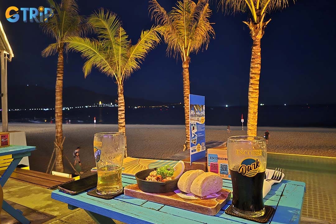 Esco Beach Bar is a lively beachfront venue on My Khe Beach known for sunset drinks, live music, and energetic nightlife