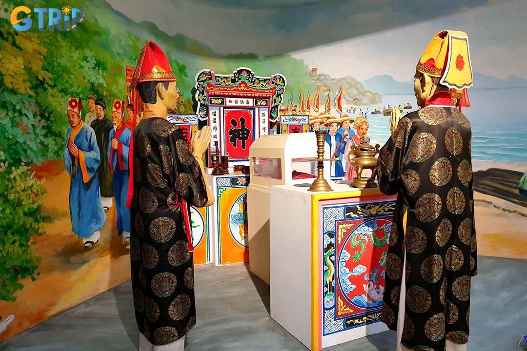 Explore Da Nang’s history through galleries of prehistoric finds, Champa artifacts, and Nguyen Dynasty relics that trace the city’s evolution