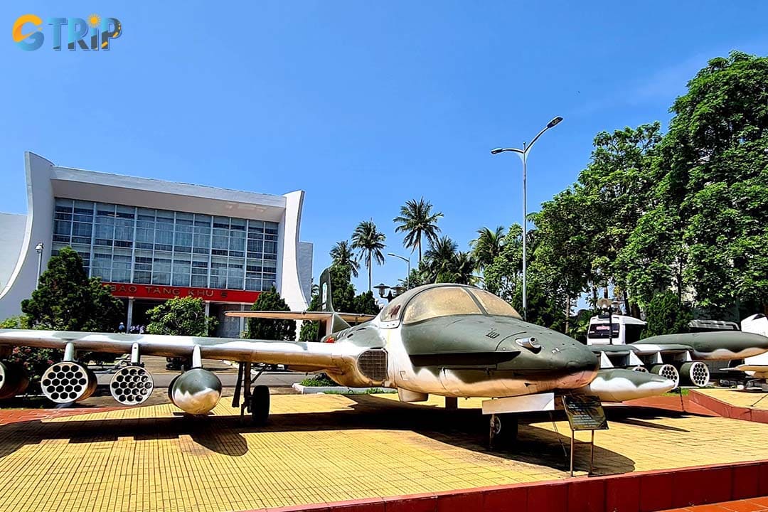 Explore Vietnam’s military history through historical artifacts and impressive outdoor displays at Ho Chi Minh Museum